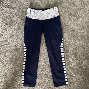 women’s athleta xxs blue and white leggings
